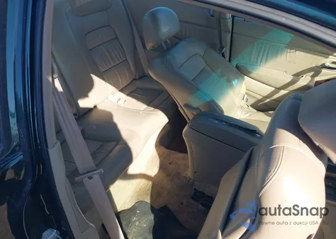 2000 Honda Accord 3.0 Ex from USA, damaged, VIN 1HGCG2258YA004981